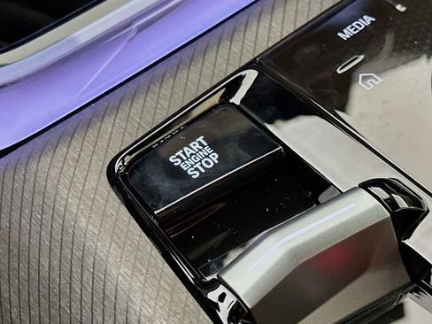 Used 2026 BMW X3 xDrive30 w/ Premium Package image 16