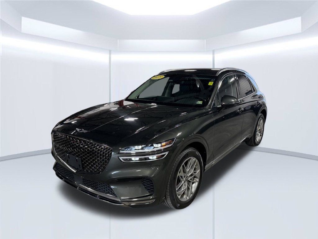Used 2025 Genesis GV70 2.5T AWD/4WD image 3