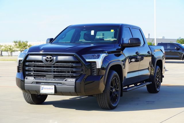 Used 2026 Toyota Tundra SR5 w/ SX Package RWD image 3