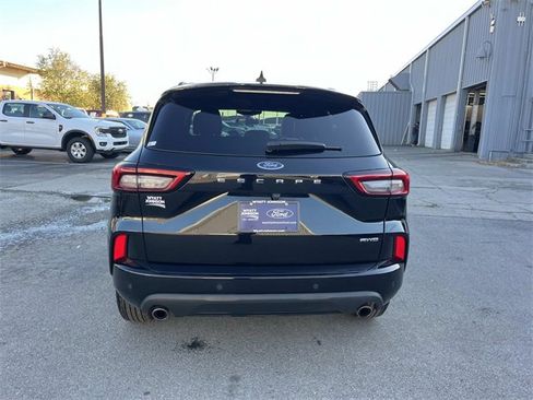 Used 2023 Ford Escape ST-Line w/ Tech Pack #1 image 4