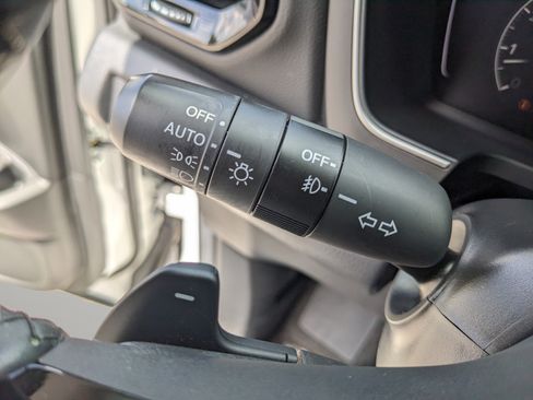 Used 2025 Honda Pilot Touring image 32