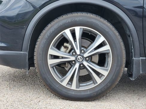 Used 2017 Nissan Rogue SL w/ SL Premium Package FWD image 5