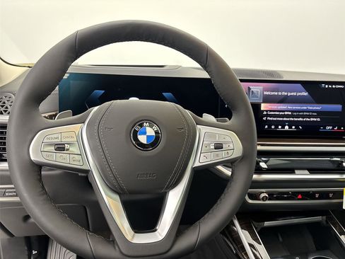 New 2026 BMW X7 xDrive40i w/ Premium Package image 22