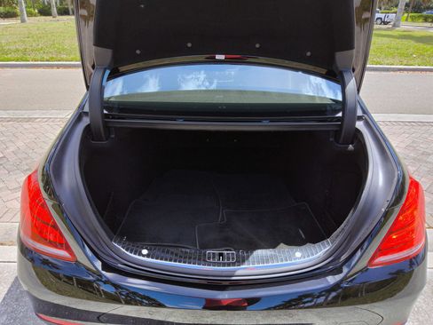 Used 2015 Mercedes-Benz S 550 Sedan image 54