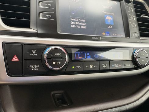 Used 2015 Toyota Highlander XLE AWD/4WD image 19