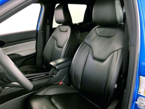 Used 2024 Jeep Compass Limited image 22