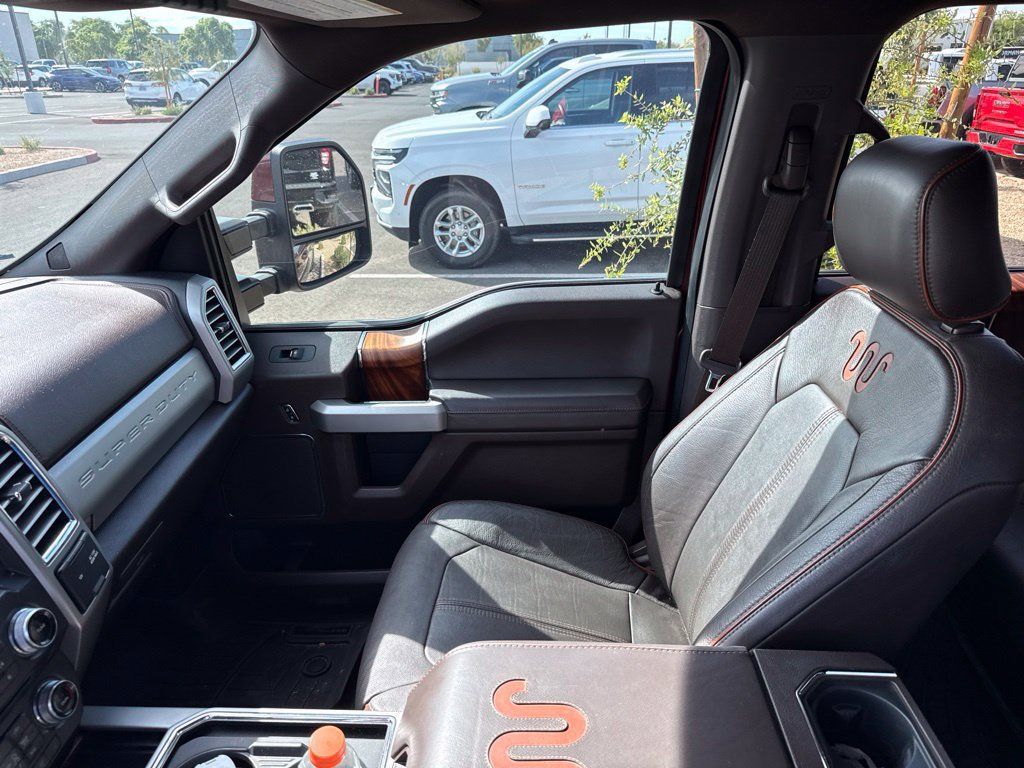 Used 2017 Ford F250 King Ranch w/ King Ranch Ultimate Package AWD/4WD image 14