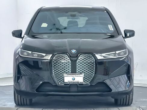 Used 2024 BMW iX xDrive50 w/ Sport Package AWD/4WD image 10