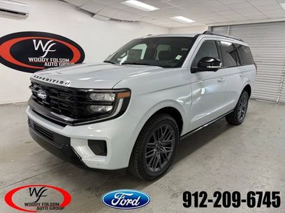 New 2025 Ford Expedition Platinum w/ Stealth Performance Package
