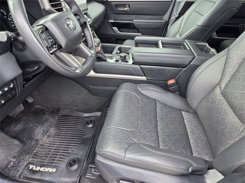 Used 2023 Toyota Tundra Limited image 6