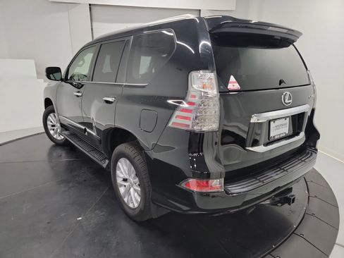 Used 2019 Lexus GX 460 image 6