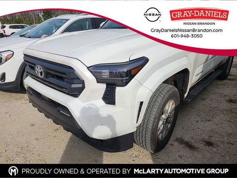 Used 2025 Toyota Tacoma SR5 image 1