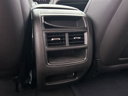 Used 2019 Cadillac XT5 Luxury FWD image 19