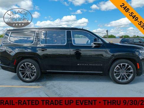 Used 2022 Jeep Grand Wagoneer Series III w/ Rear Seat Video Group 1 AWD/4WD image 4