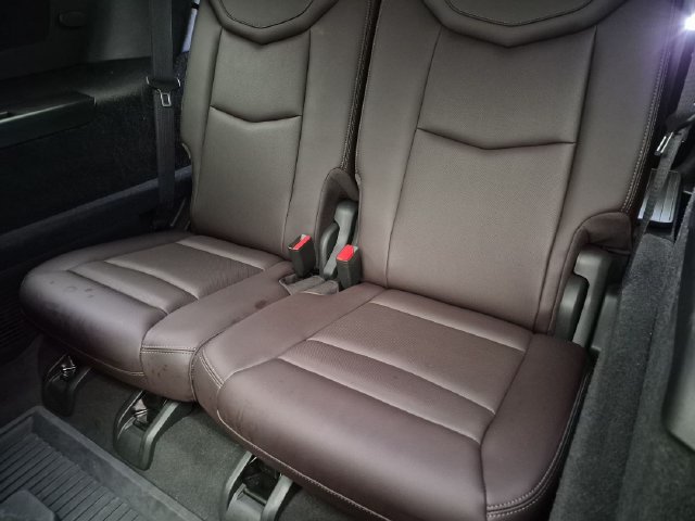Certified 2024 Cadillac XT6 Premium Luxury w/ LPO, Floor Liner Package AWD/4WD image 25