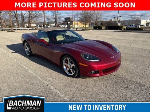 Used 2007 Chevrolet Corvette Convertible w/ Preferred Equipment Group image 2