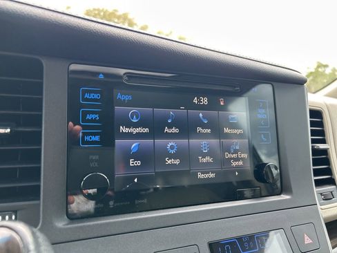 Used 2017 Toyota Sienna XLE w/ XLE Navigation Package image 35