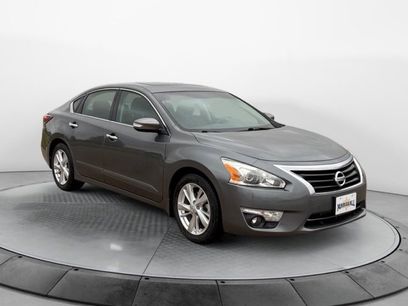 Used 2015 Nissan Altima 2.5 SL w/ Technology Package