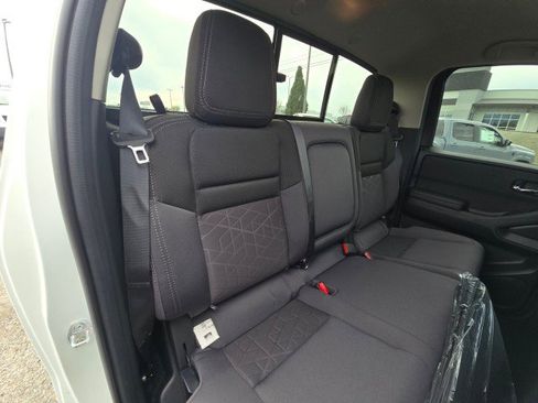 New 2026 Nissan Frontier SV AWD/4WD image 16