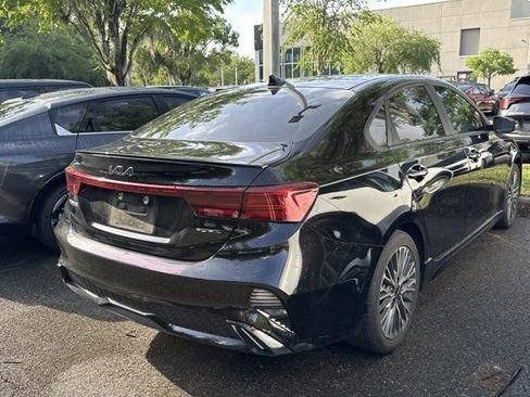 Used 2022 Kia Forte GT-Line w/ GT-Line Premium Package FWD image 6