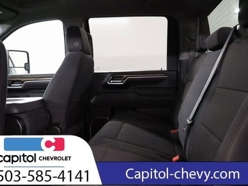 Used 2025 Chevrolet Silverado 2500 LT w/ Convenience Package image 29