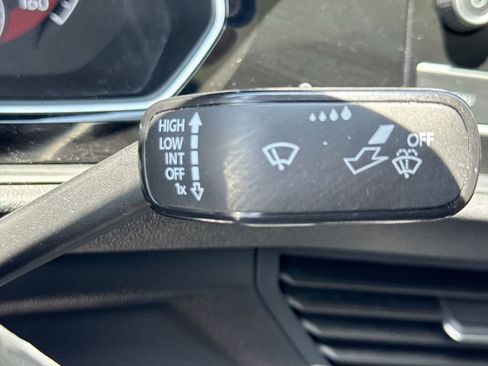 Used 2021 Volkswagen Jetta SE FWD image 31