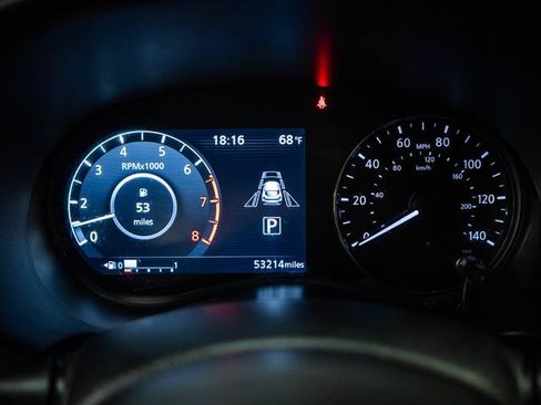 Used 2024 Nissan Kicks SV FWD image 15
