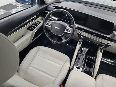 Certified 2024 Kia Telluride S FWD image 14