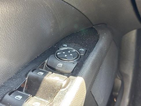 Used 2015 Ford Fusion SE w/ Equipment Group 202A FWD image 23