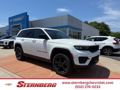Used 2023 Jeep Grand Cherokee Altitude