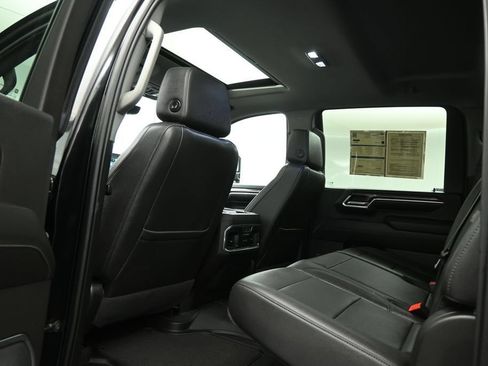 Used 2024 Chevrolet Silverado 2500 LTZ w/ LTZ Convenience Package AWD/4WD image 20