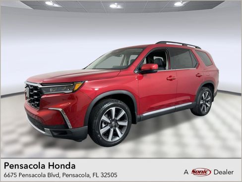 New 2025 Honda Pilot Touring image 1