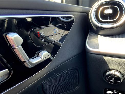 Certified 2025 Mercedes-Benz GLC 300 4MATIC image 24