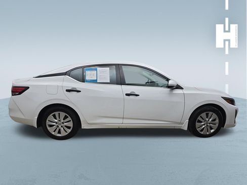 Used 2025 Nissan Sentra S FWD image 3