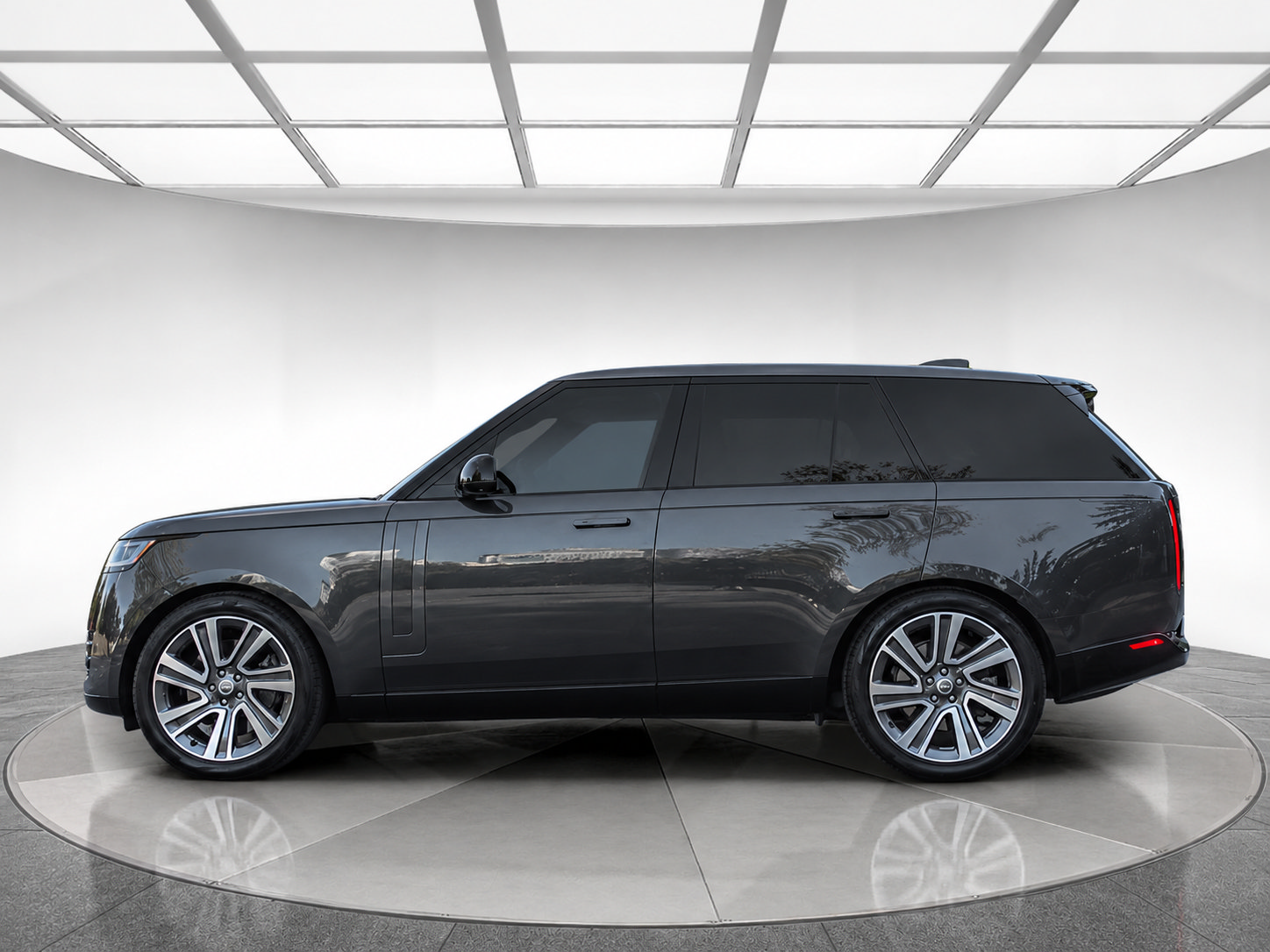 Used 2023 Land Rover Range Rover SE AWD/4WD image 4