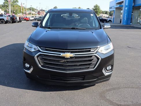Used 2021 Chevrolet Traverse LT image 35