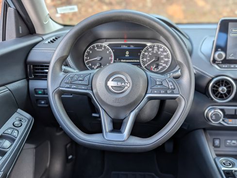 Used 2024 Nissan Sentra SV image 23