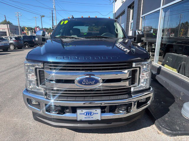 Used 2019 Ford F250 XLT w/ XLT Premium Package AWD/4WD image 2