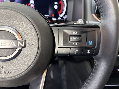 Certified 2023 Nissan Rogue Platinum image 13