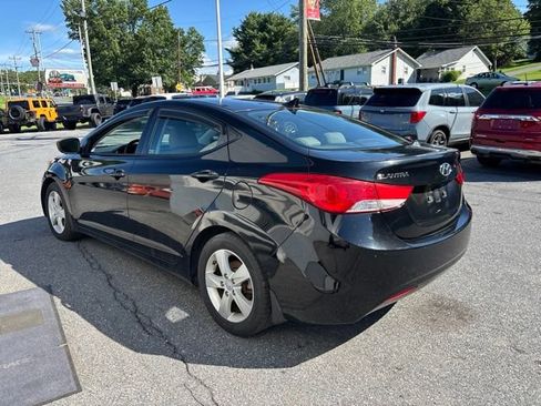 Used 2013 Hyundai Elantra GLS FWD image 4