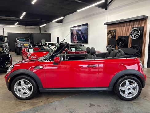 Used 2009 MINI Cooper Convertible image 7