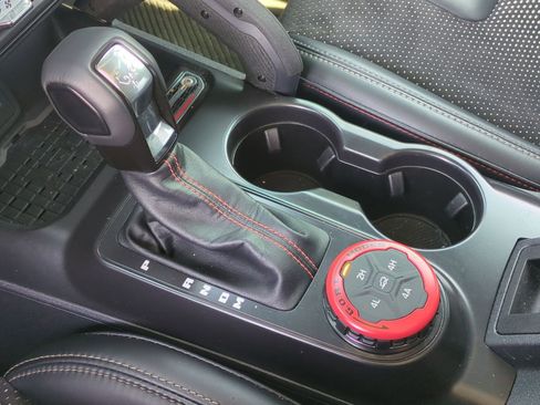 Used 2024 Ford Bronco Raptor image 25