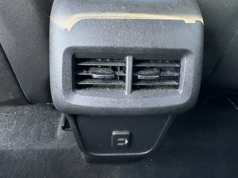 Used 2020 Chevrolet Equinox LT FWD image 15