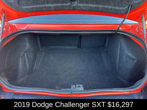Used 2019 Dodge Challenger SXT RWD image 15