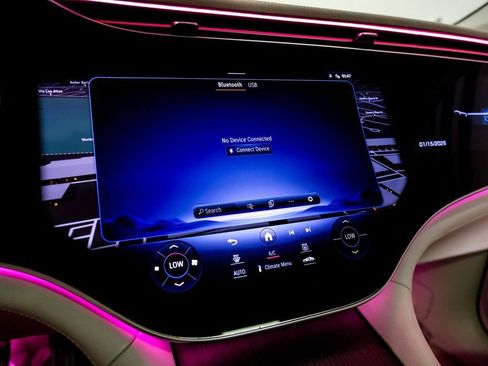 Used 2023 Mercedes-Benz EQS 580 4MATIC SUV image 43