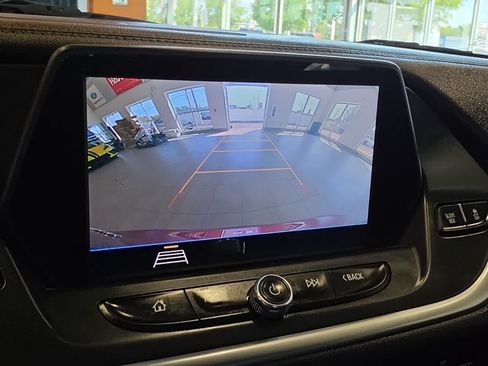 Used 2019 Chevrolet Blazer LT FWD image 28