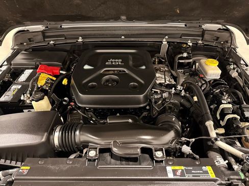 Used 2021 Jeep Wrangler Unlimited Sport image 11