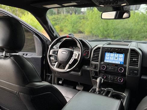 Used 2017 Ford F150 Raptor w/ Equipment Group 802A Luxury AWD/4WD image 30