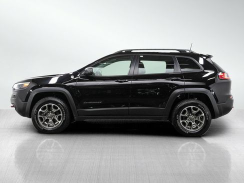 Used 2020 Jeep Cherokee Trailhawk w/ Cold Weather Group AWD/4WD image 2