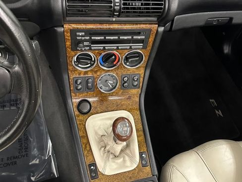 Used 2001 BMW Z3 3.0i RWD image 17